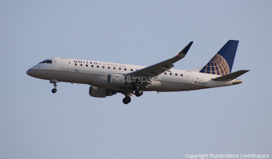 United Express (SkyWest Airlines) Embraer ERJ-175LR (ERJ-170-200LR) (N143SY) | Photo 350744