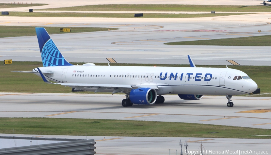 United Airlines Airbus A321-271NX (N14503) | Photo 681396