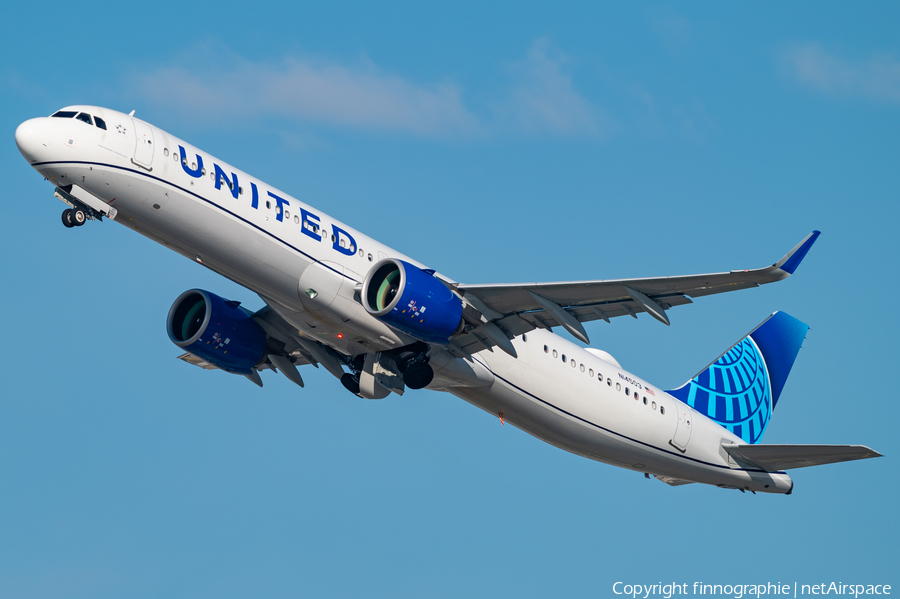 United Airlines Airbus A321-271NX (N14503) | Photo 663458