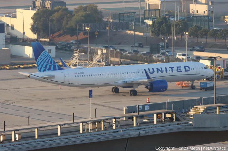 United Airlines Airbus A321-271NX (N14509) | Photo 681402