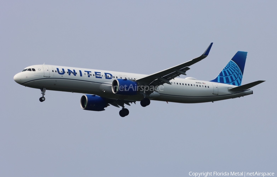 United Airlines Airbus A321-271NX (N14511) | Photo 681404