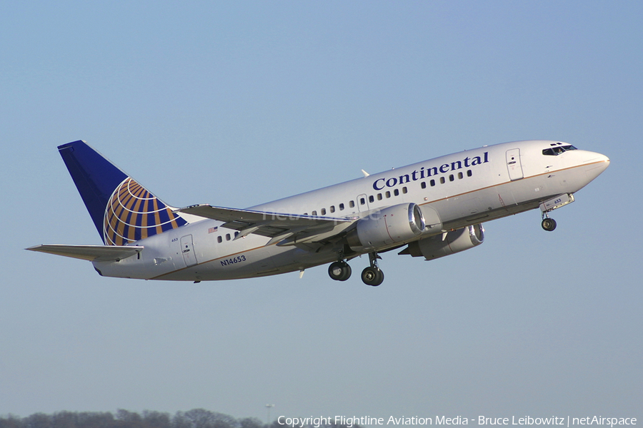 Continental Airlines Boeing 737-524 (N14653) | Photo 184351