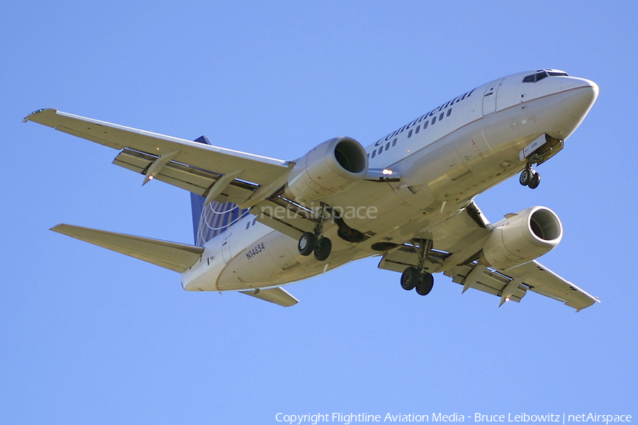 Continental Airlines Boeing 737-524 (N14654) | Photo 188602