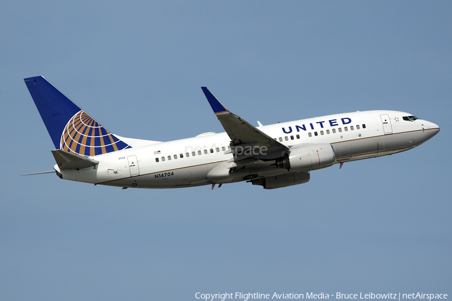 United Airlines Boeing 737-724 (N14704) | Photo 86637