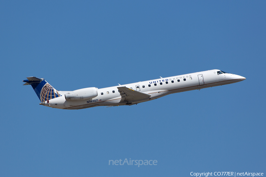 United Express (ExpressJet Airlines) Embraer ERJ-145LR (N14907) | Photo 42596