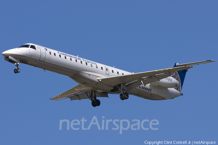 Continental Express (ExpressJet) Embraer ERJ-145EP (N14942) | Photo 41885