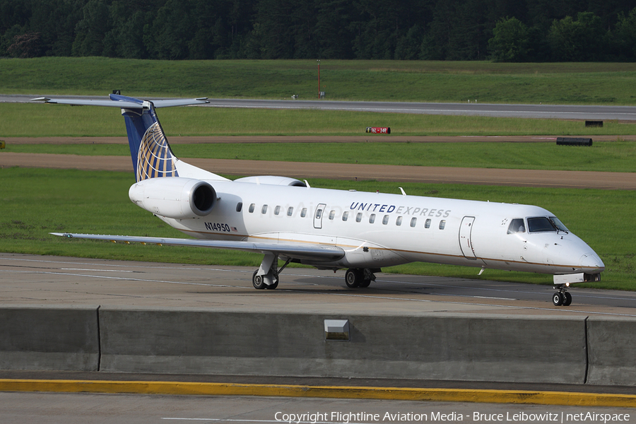 United Express (ExpressJet Airlines) Embraer ERJ-145ER (N14950) | Photo 87341