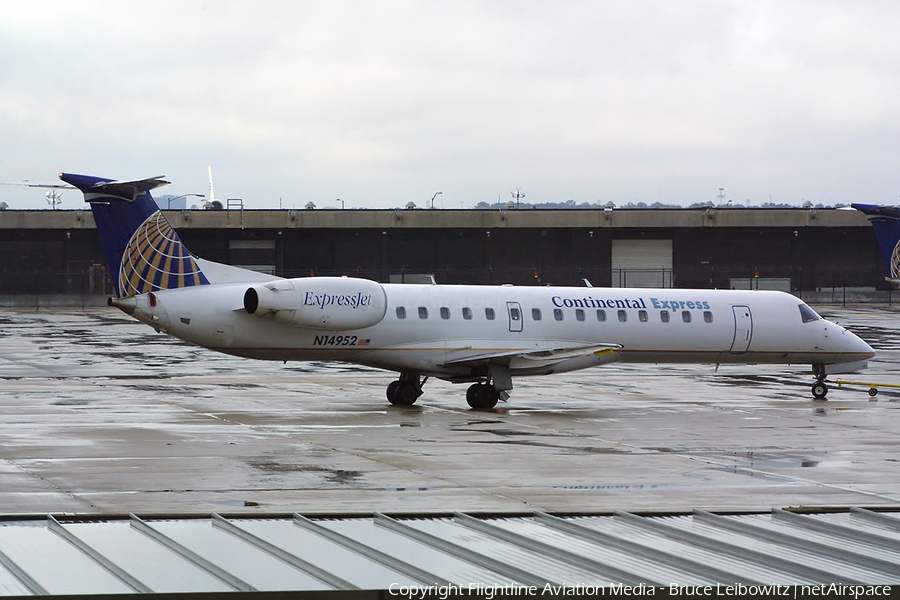 Continental Express (ExpressJet) Embraer ERJ-145LR (N14952) | Photo 182567