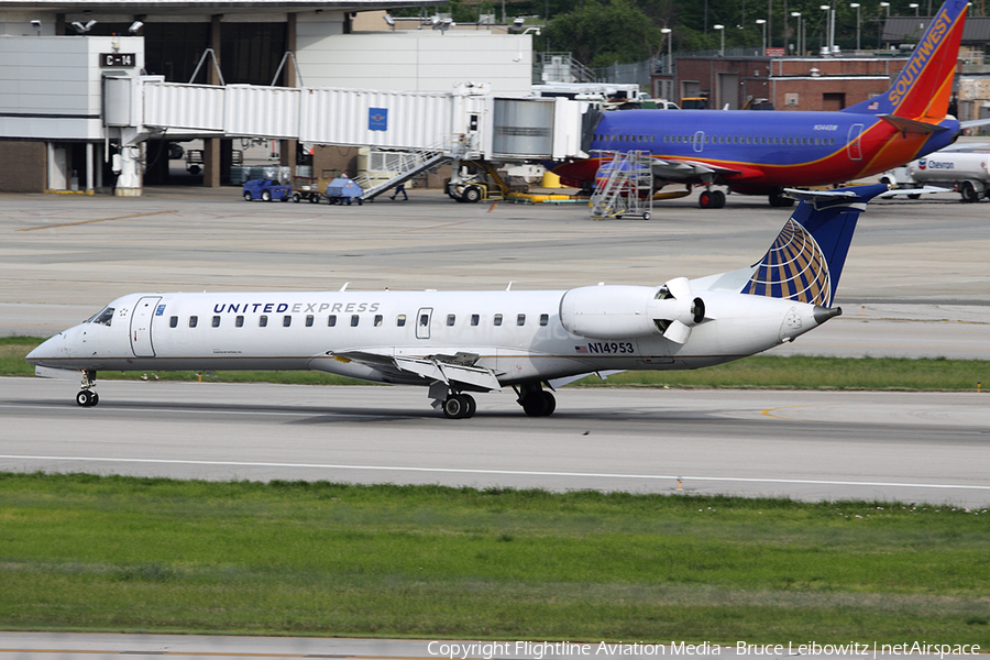 United Express (ExpressJet Airlines) Embraer ERJ-145LR (N14953) | Photo 88392