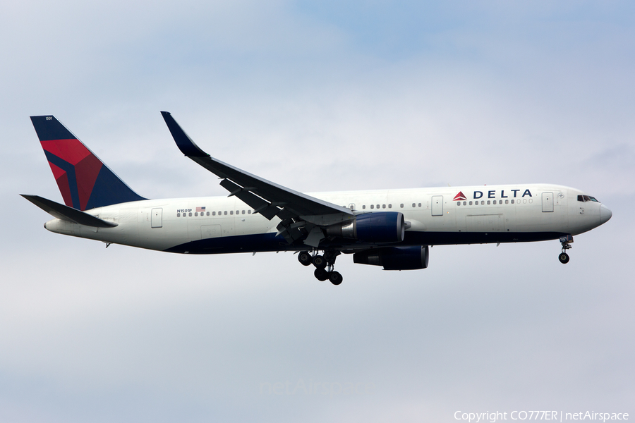 Delta Air Lines Boeing 767-3P6(ER) (N1501P) | Photo 102216