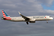 American Airlines Airbus A321-231 (N152AA) at  Miami - International, United States