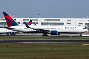 Delta Air Lines Boeing 767-3P6(ER) (N152DL) at  Brussels - International, Belgium