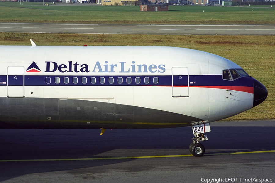 Delta Air Lines Boeing 767-3P6(ER) (N153DL) | Photo 370663