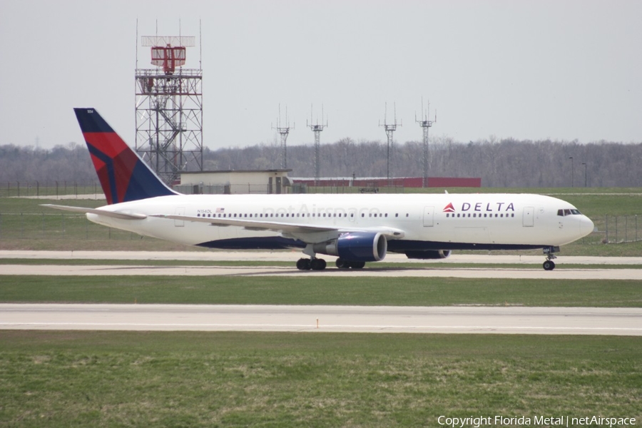 Delta Air Lines Boeing 767-3P6(ER) (N154DL) | Photo 321029