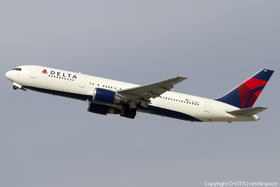 Delta Air Lines Boeing 767-3P6(ER) (N154DL) | Photo 469271