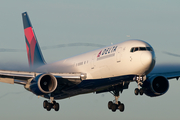 Delta Air Lines Boeing 767-3P6(ER) (N154DL) at  Manchester - International (Ringway), United Kingdom