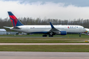 Delta Air Lines Boeing 767-3P6(ER) (N154DL) at  Manchester - International (Ringway), United Kingdom