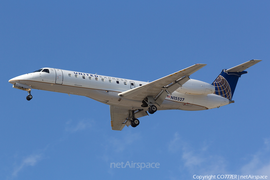 United Express (ExpressJet Airlines) Embraer ERJ-135LR (N15527) | Photo 10193