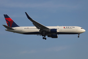 Delta Air Lines Boeing 767-3P6(ER) (N155DL) at  Amsterdam - Schiphol, Netherlands