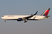 Delta Air Lines Boeing 767-3P6(ER) (N155DL) at  Rome - Fiumicino (Leonardo DaVinci), Italy