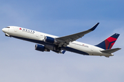 Delta Air Lines Boeing 767-3P6(ER) (N155DL) at  Los Angeles - International, United States