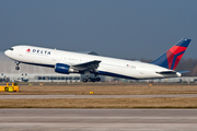 Delta Air Lines Boeing 767-3P6(ER) (N155DL) at  Manchester - International (Ringway), United Kingdom