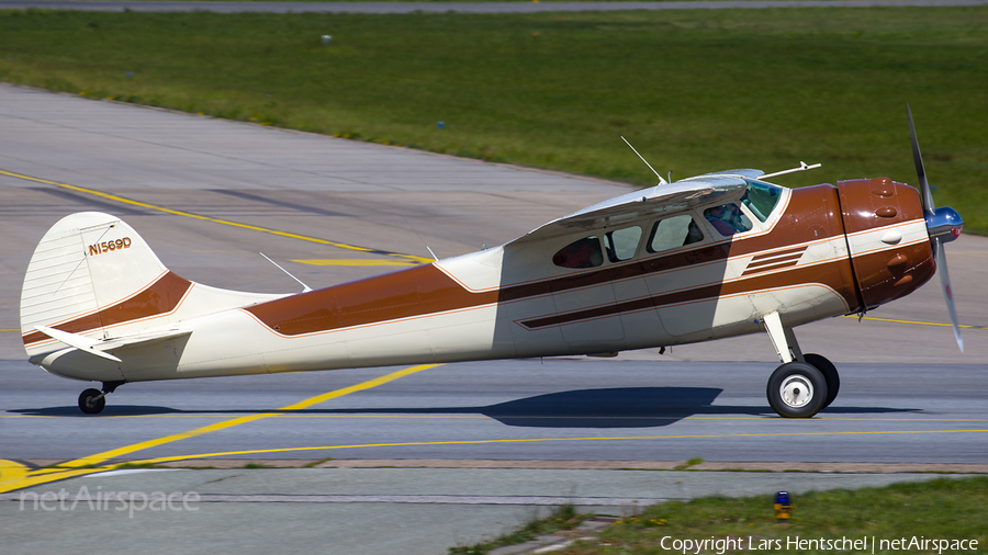 (Private) Cessna 195 (N1569D) | Photo 319368