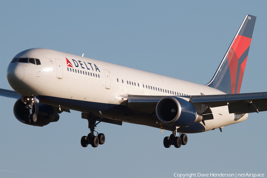 Delta Air Lines Boeing 767-3P6(ER) (N156DL) | Photo 17491