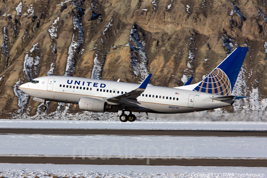 United Airlines Boeing 737-724 (N15712) | Photo 38488