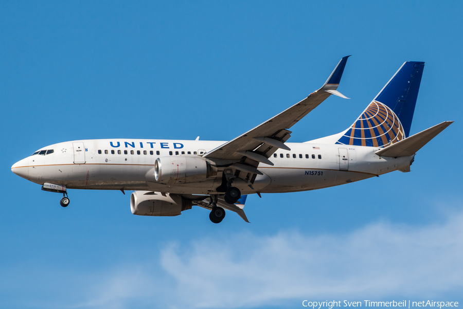 United Airlines Boeing 737-71Q (N15751) | Photo 500868