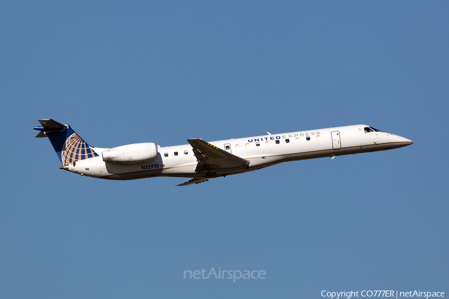 United Express (ExpressJet Airlines) Embraer ERJ-145LR (N15910) | Photo 107798