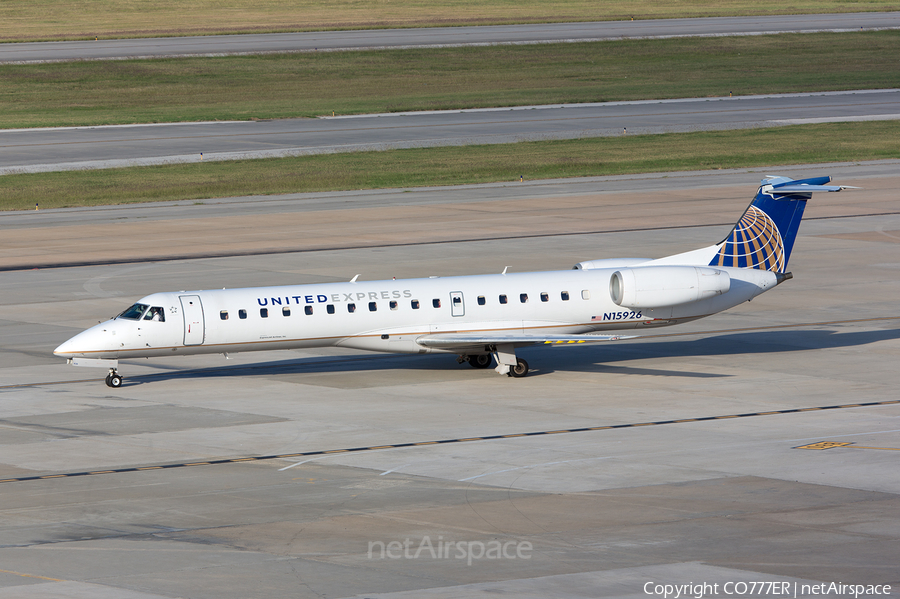 United Express (ExpressJet Airlines) Embraer ERJ-145EP (N15926) | Photo 14240