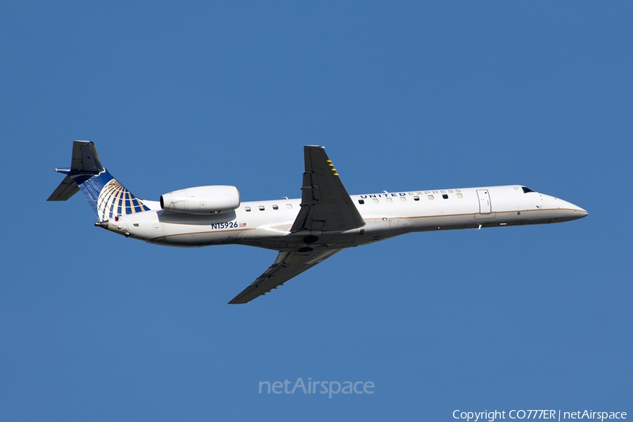 United Express (ExpressJet Airlines) Embraer ERJ-145EP (N15926) | Photo 41490