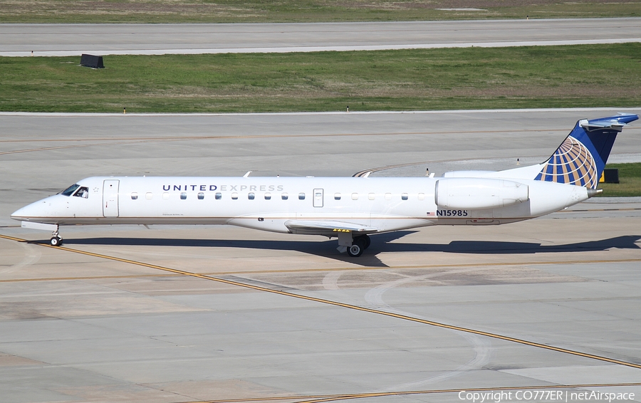 United Express (ExpressJet Airlines) Embraer ERJ-145LR (N15985) | Photo 2546