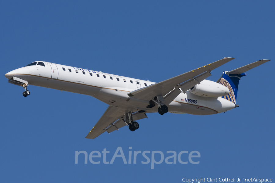 United Express (ExpressJet Airlines) Embraer ERJ-145LR (N15985) | Photo 41891