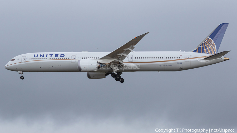 United Airlines Boeing 787-10 Dreamliner (N16008) | Photo 383600