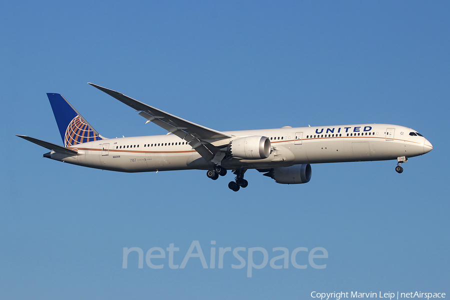 United Airlines Boeing 787-10 Dreamliner (N16008) | Photo 489888