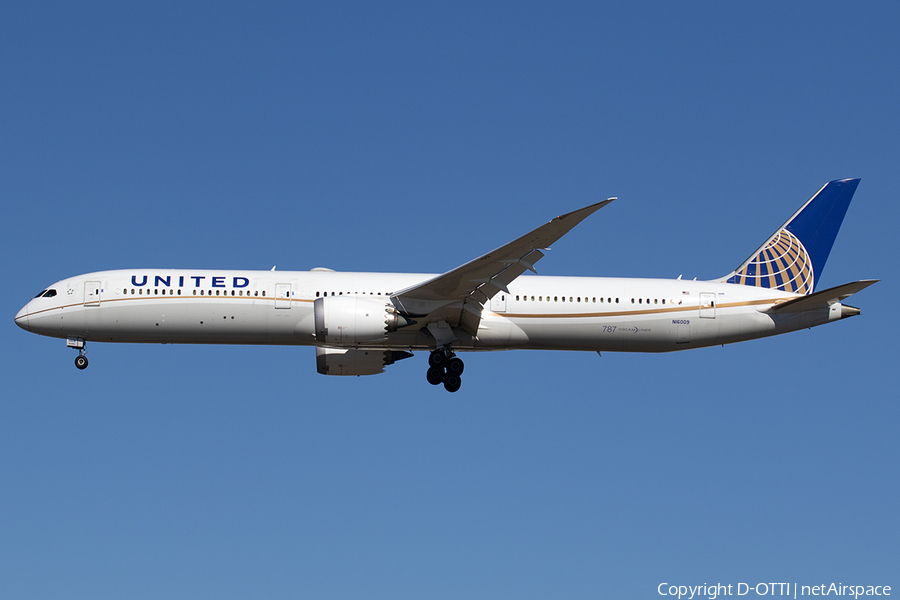 United Airlines Boeing 787-10 Dreamliner (N16009) | Photo 539927