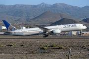United Airlines Boeing 787-10 Dreamliner (N16009) at  Tenerife Sur - Reina Sofia, Spain