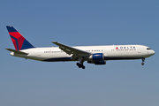 Delta Air Lines Boeing 767-332(ER) (N1602) at  Amsterdam - Schiphol, Netherlands