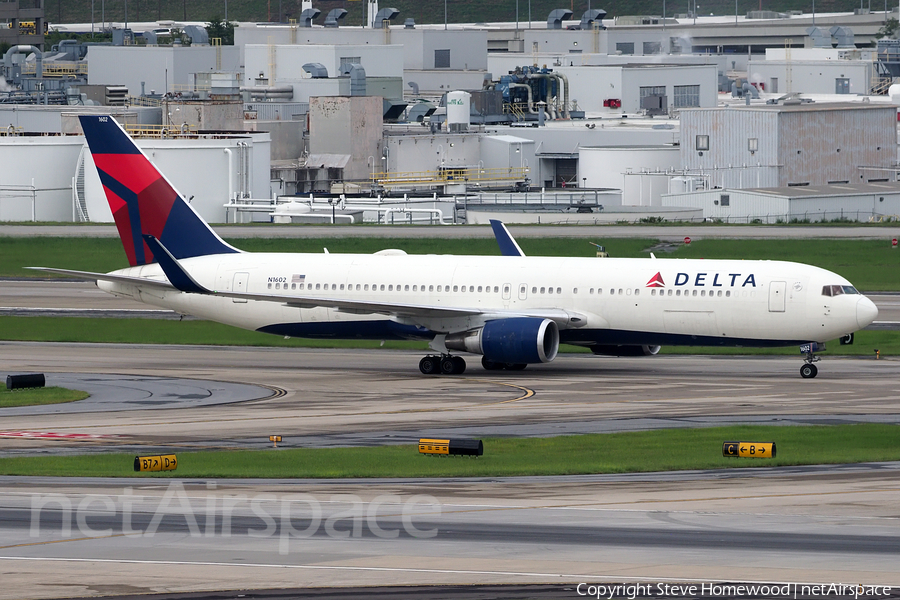 Delta Air Lines Boeing 767-332(ER) (N1602) | Photo 679084
