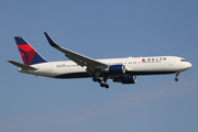 Delta Air Lines Boeing 767-332(ER) (N1603) at  Amsterdam - Schiphol, Netherlands