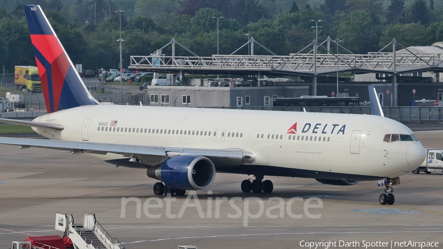 Delta Air Lines Boeing 767-332(ER) (N1603) | Photo 216393