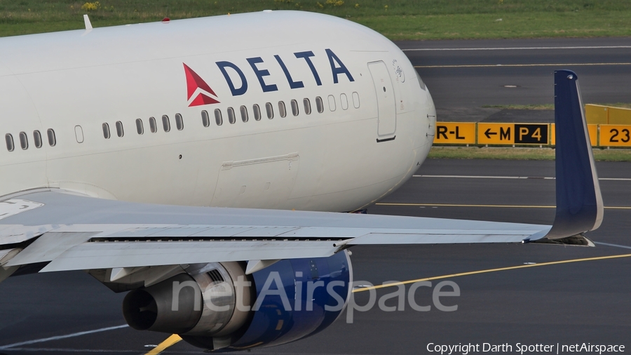 Delta Air Lines Boeing 767-332(ER) (N1603) | Photo 216395