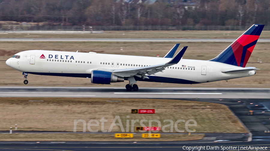 Delta Air Lines Boeing 767-332(ER) (N1604R) | Photo 257759