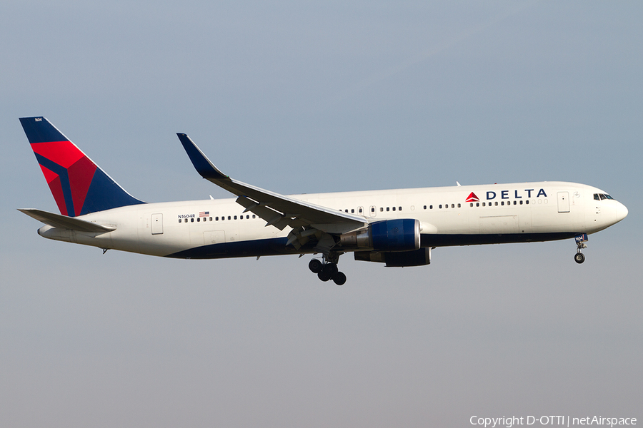 Delta Air Lines Boeing 767-332(ER) (N1604R) | Photo 490645