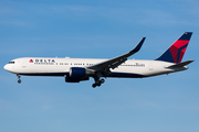 Delta Air Lines Boeing 767-332(ER) (N1605) at  Amsterdam - Schiphol, Netherlands