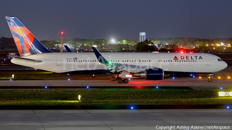 Delta Air Lines Boeing 767-332(ER) (N1605) | Photo 153944