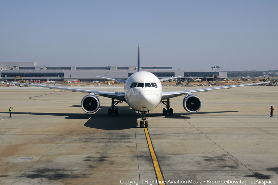 Delta Air Lines Boeing 767-332(ER) (N16065) | Photo 82419