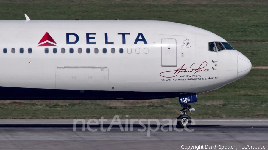 Delta Air Lines Boeing 767-332(ER) (N16065) | Photo 235159